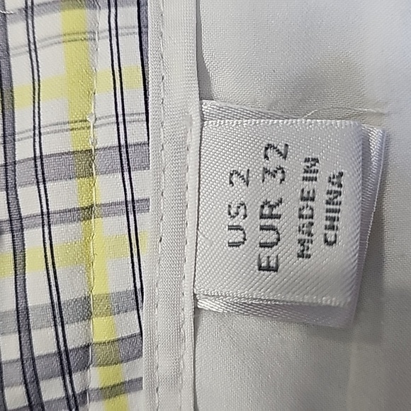 ANNIKA YELLOW AND GRAY PLAID BERMUDA SHORTS. SIZE 2. 3 POCKETS. GREAT - Picture 6 of 12